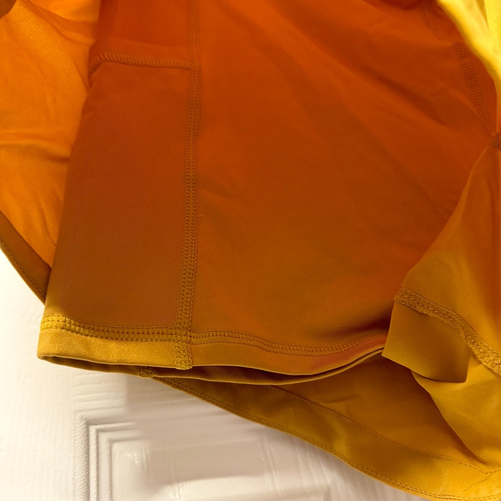 Varley| NWT Women's Size Small Yellow Chai Tea Running Shorts - Picture 9 of 12